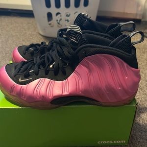 Polarized Pink Foamposite Pro men’s size 10 US (Used)